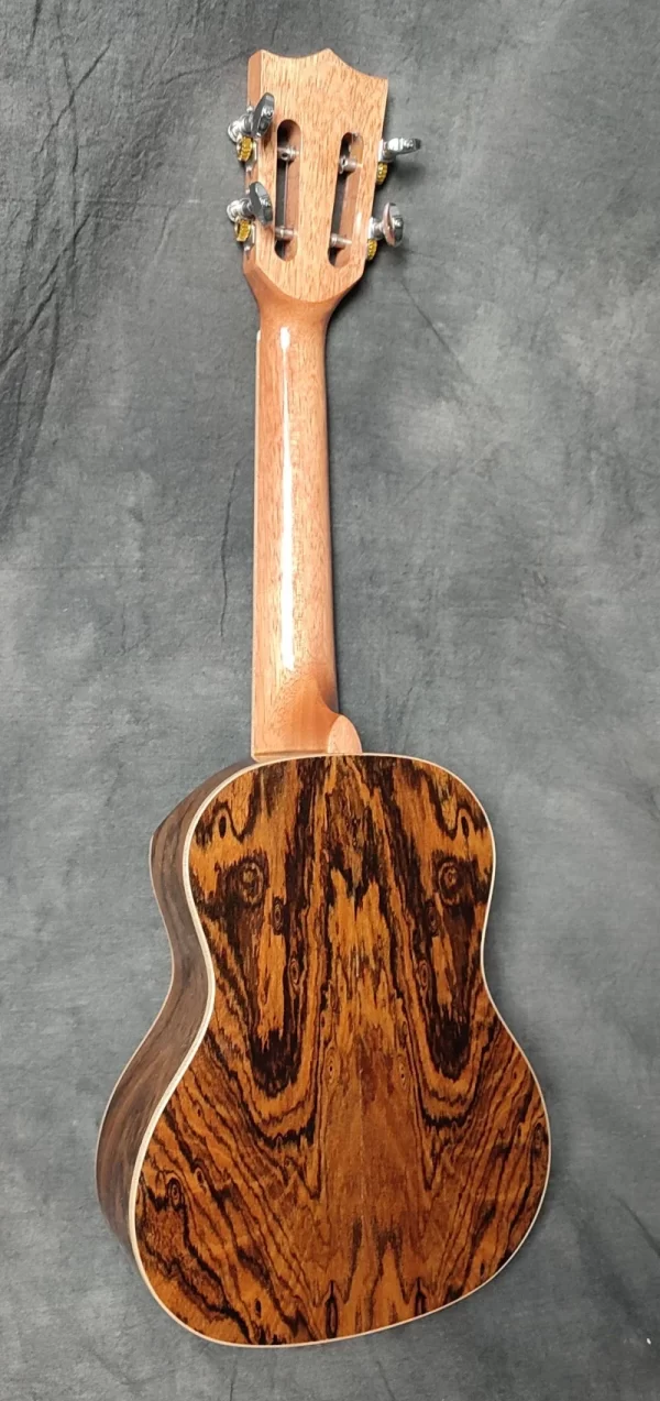 Professional 24" Electric Ukulele With Solid Flame Maple TOP/Flame Maple Body, 24 ukulele Concert,Thickness 3.5mm solid wood top - Image 4