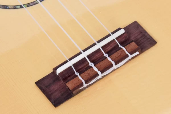 24/26-inch Ukulele Glossy Solid Spruce Top Fully Enclosed Knobs Suitable for Beginners To Practice. - Image 5